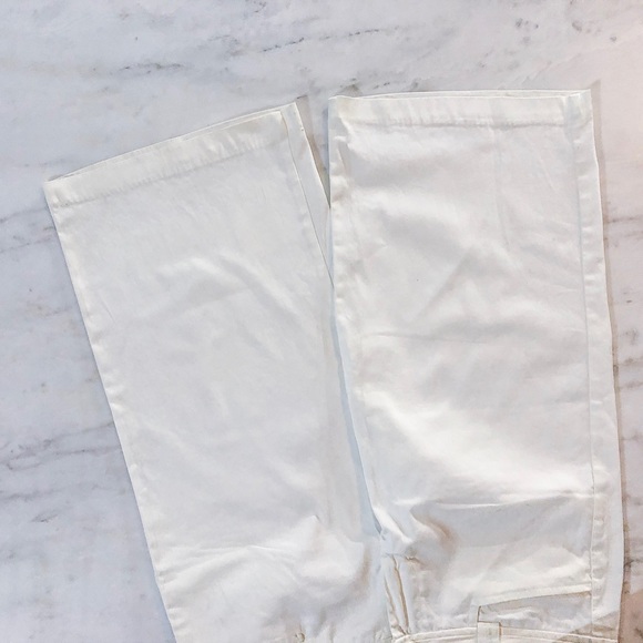 White Cropped Capri Pants - Picture 3 of 8